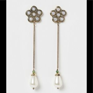H&M SABYASACHI FLORAL & PEARL PENDANT EARRINGS